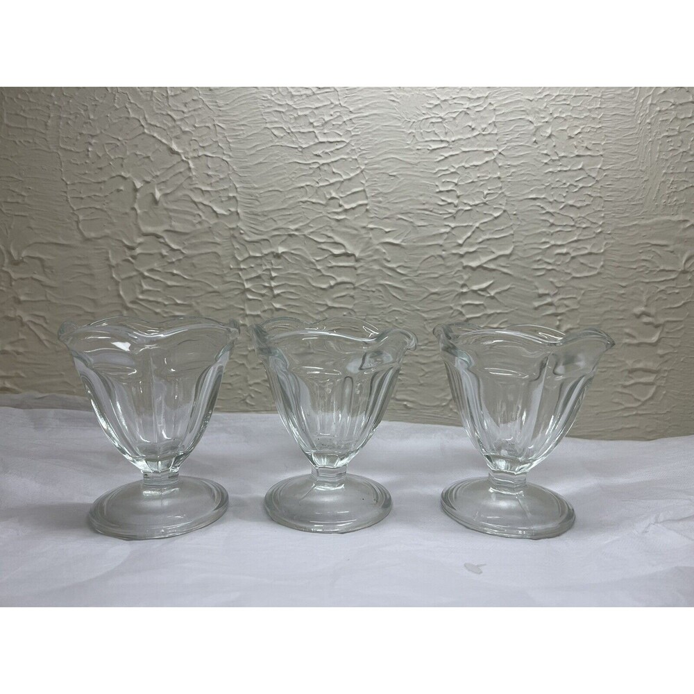 Lot Of 3 Vintage Clear Glass Tulip Desert Bowls Ice Cream Sundae Cups Footed